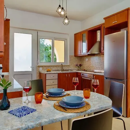 Summer Breeze Villa *