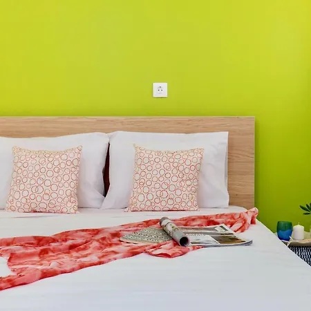 Summer Breeze Afantou