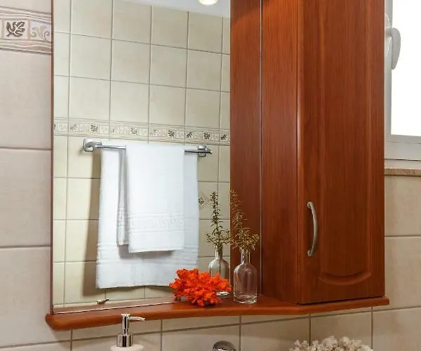 Summer Breeze 빌라 아판토우