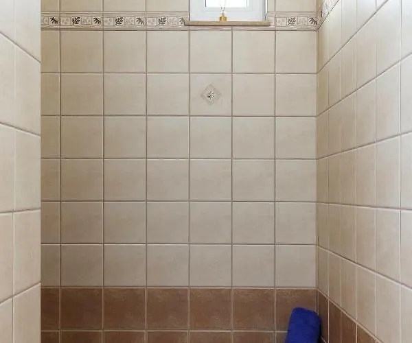 Summer Breeze 빌라 아판토우