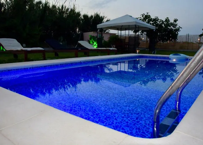 Summer Breeze 빌라 아판토우